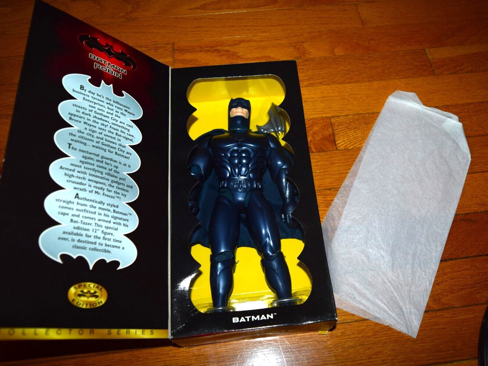 Vintage 1997 Kenner DC Comics Collector Series Batman & Robin 12" Batman Figure